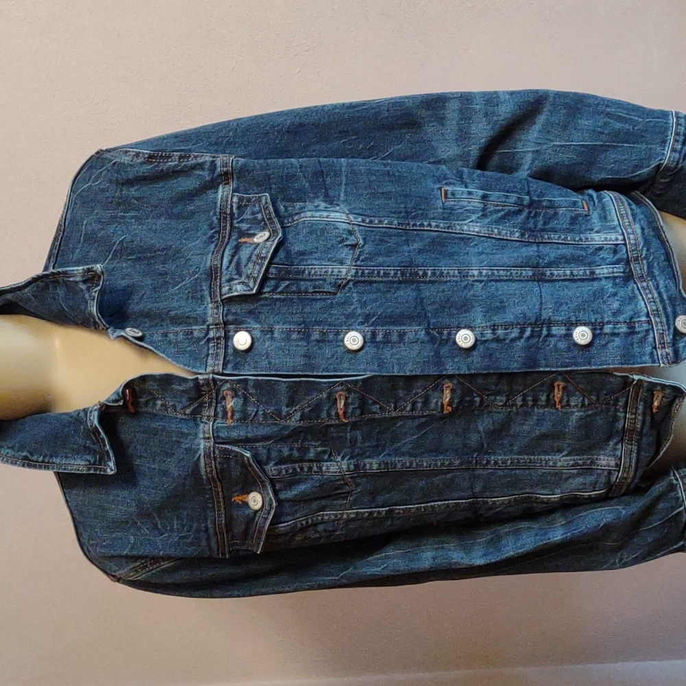 Old Navy jean jacket nwot